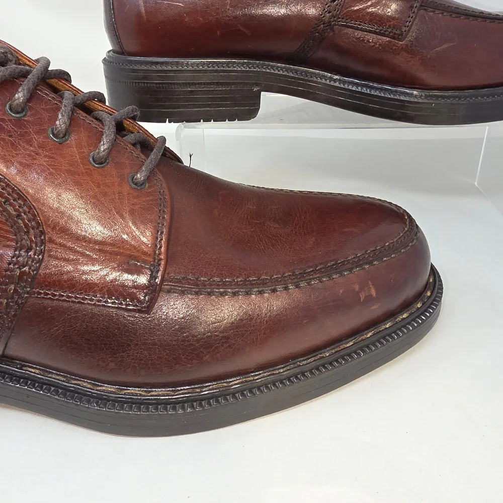 Johnston & Murphy ships from